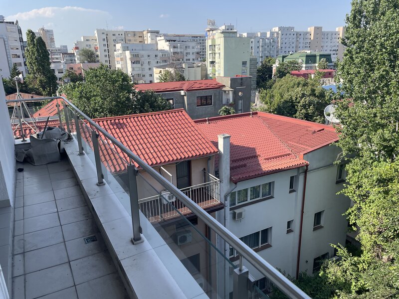 Calea Dorobantilor, Perla, strada Ion Slatineanu,